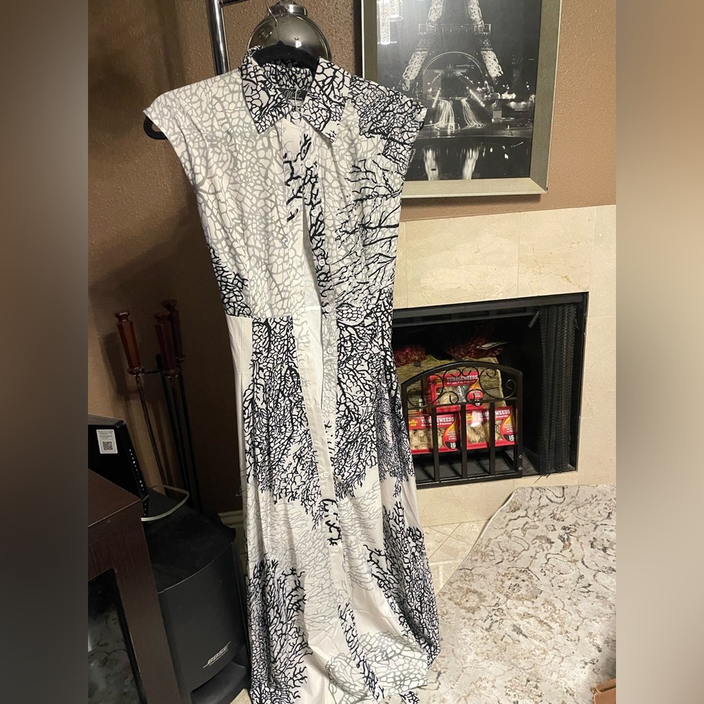 Beautiful detail dress